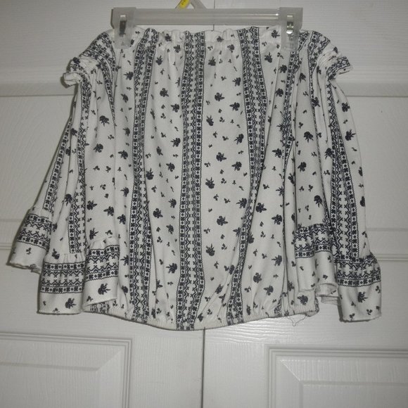 Off the Shoulder crop top Size M - Picture 1 of 2
